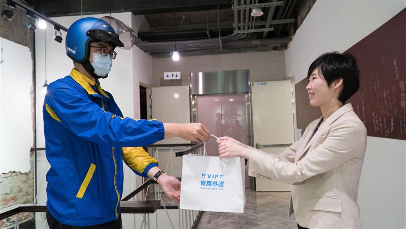 LINE也能叫外送！運費、餐費半價