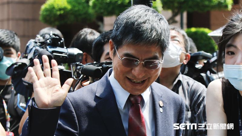 離任回台大教書？科技部長這麼說