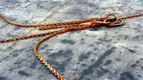 鐵鍊
https://www.flickr.com/photos/xmex/14833828988/in/photolist-oAPfyd-W61rLT-2gjuha5-brmDtc-2351bbx-J3hKEz-2351cdH-DmgcFC-BUHBV3-QoGsWY-7rXiHo-BNkuLc-aTsj1g-c3REiw-asgjGn-j6jwXh-ok7gM-9hF7PW-2cs41xa-N