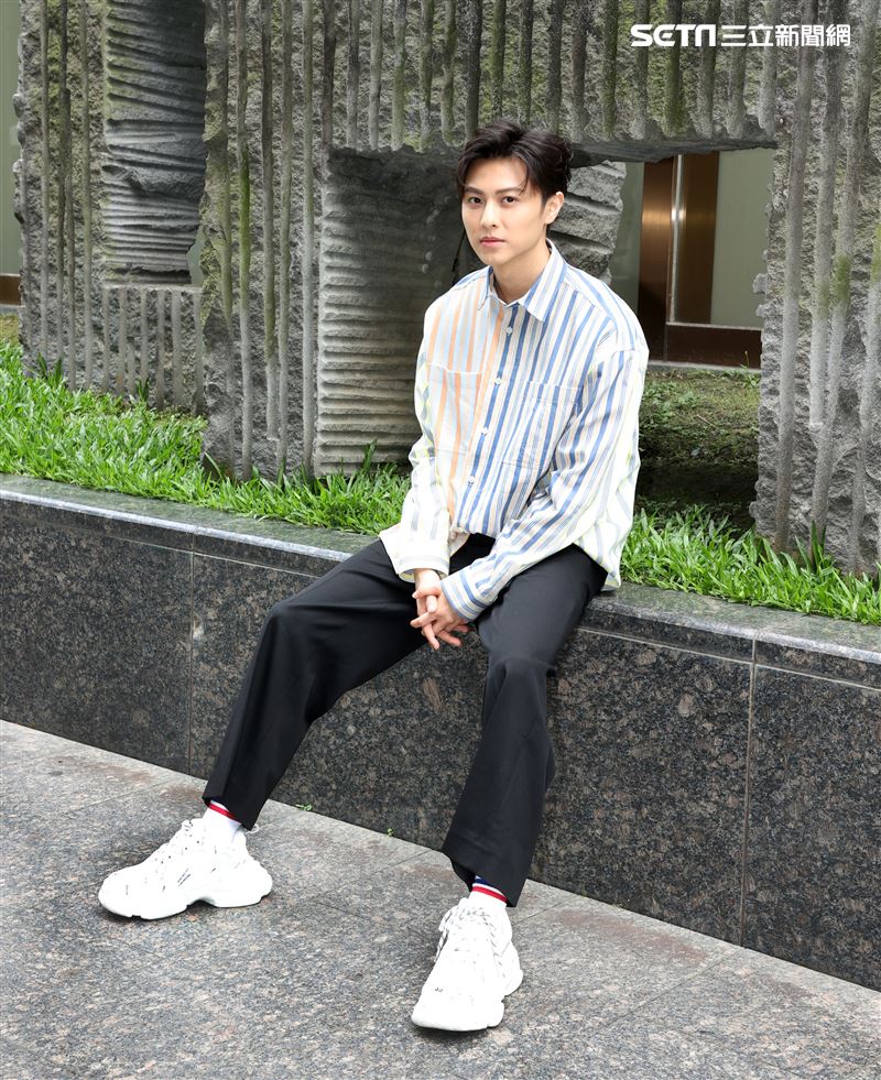 邱勝翊三立新聞網專訪。（記者邱榮吉/攝影）