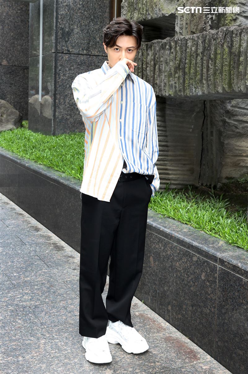 邱勝翊三立新聞網專訪。（記者邱榮吉/攝影）