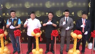 捐肝救父成佳話　顏仁賢曾讓父憂心