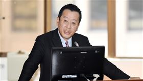 顧立雄：無論熊牛市  疫情控制是關鍵金管會主委顧立雄（圖）26日出席立法院財政委員會備詢，就台股走勢表示，股市反應的是經濟發展的狀況，無論熊牛市，如果疫情能快速控制，經濟就會快速反彈。中央社記者施宗暉攝  109年3月26日