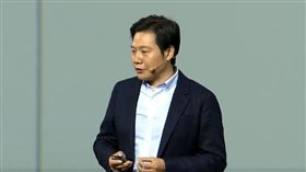 小米創辦人　雷軍　iPhone X 翻攝影片
