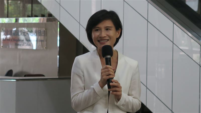 下一步是參選台北市長？鄭麗君回應了