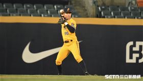 中信兄弟游擊手江坤宇。（圖／記者王怡翔攝影）