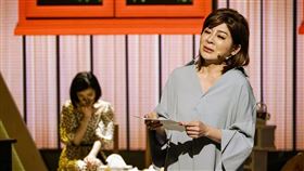 王彩樺在八大第1台《樂來越好聽》節目中，聊起當初在秀場首次擔任女主角，就是澎恰恰給她機會。圖／八大提供