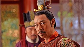 霸氣「李世民」張豐毅八塊腹肌驚艷觀眾　網友讚：難怪能應付後宮　圖／中天提供