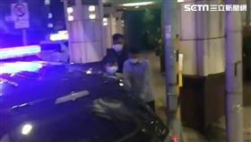 北市邱男兩度點火燒毀飯店床墊。（圖／翻攝畫面）