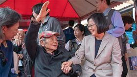 台文壇損失！鍾肇政辭世…蔡英文不捨：我會繼續為客家努力（圖／翻攝臉書）