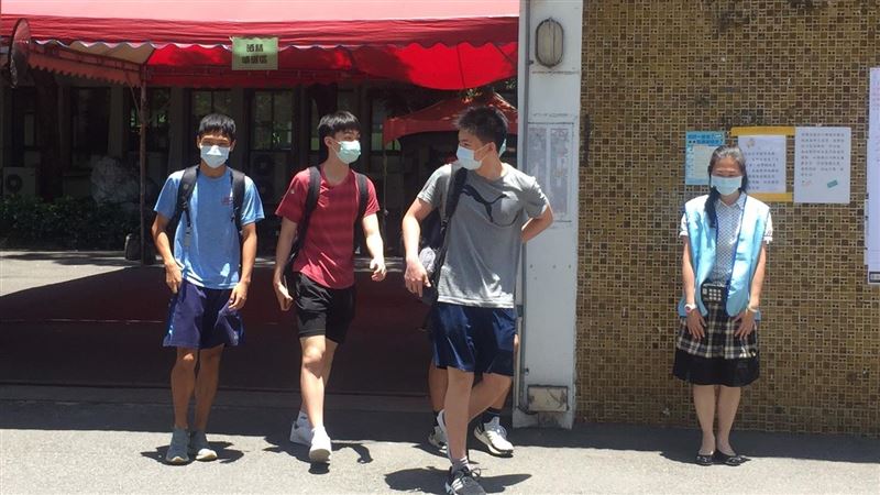 仍堅持不戴口罩　新北考生恐5科0分