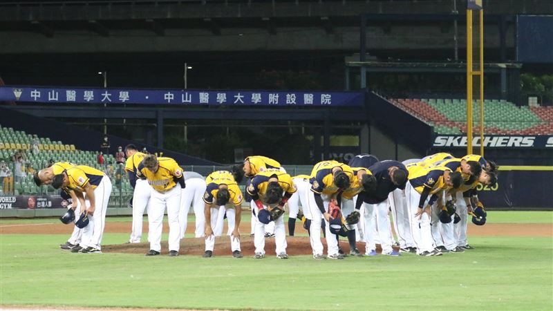 中職／要球迷先退票遭轟　兄弟道歉了