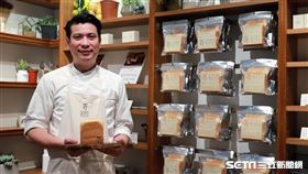 ▲SAKImoto Bakery嵜高級生吐司台灣分店主廚齊中男。（圖／記者劉彥池攝影）