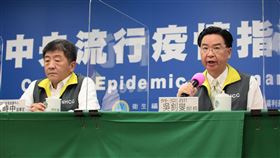 0518，CDC，蓮子，
中央流行疫情指揮中心 陳時中 指揮官
外交部 吳釗燮 部長
中央流行疫情指揮中心 周志浩 疫情監測組組長
中央流行疫情指揮中心 張上淳 專家諮詢小組召集人
中央流行疫情指揮中心 陳時中 指揮官
中央流行疫情指揮中心 陳宗彥 副指揮官
中央流行疫情指揮中心 莊人祥 發言人（圖／指揮中心提供）