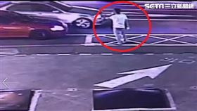 喜美賓士開戰他急摳撂人？白男身分曝（圖／翻攝畫面）