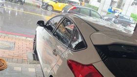 洗好車就下雨是莫非定律嗎？（圖／翻攝自「爆怨公社」）