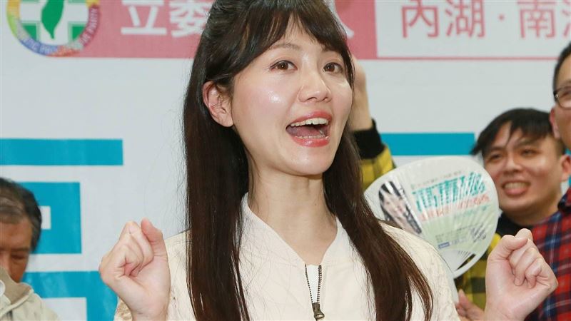 里民全嚇醒！港湖女神母親節廣播獻唱