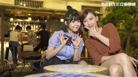 ▲李懿帶著芸希來體驗當酒吧服務生。
▲努力學習製作餐點的芸希。
▲認真學習的李懿。