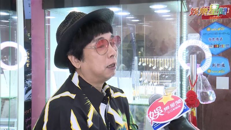 獨／曹西平靠直播「斗內」日賺三萬