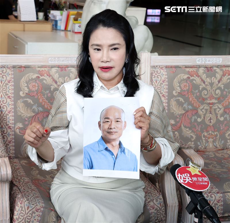 命理師廖美然三立新聞網專訪。（記者邱榮吉/攝影）