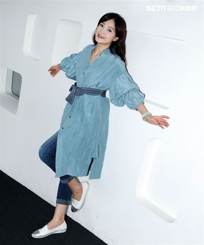 方季惟三立新聞網專訪。（記者邱榮吉/攝影）