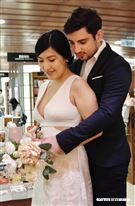 誠品敦南舉辦一日婚紗日，跟敦南同年在1989年生的Jessica也特地前來拍攝婚紗留下最完美道別。（圖／記者林聖凱攝）