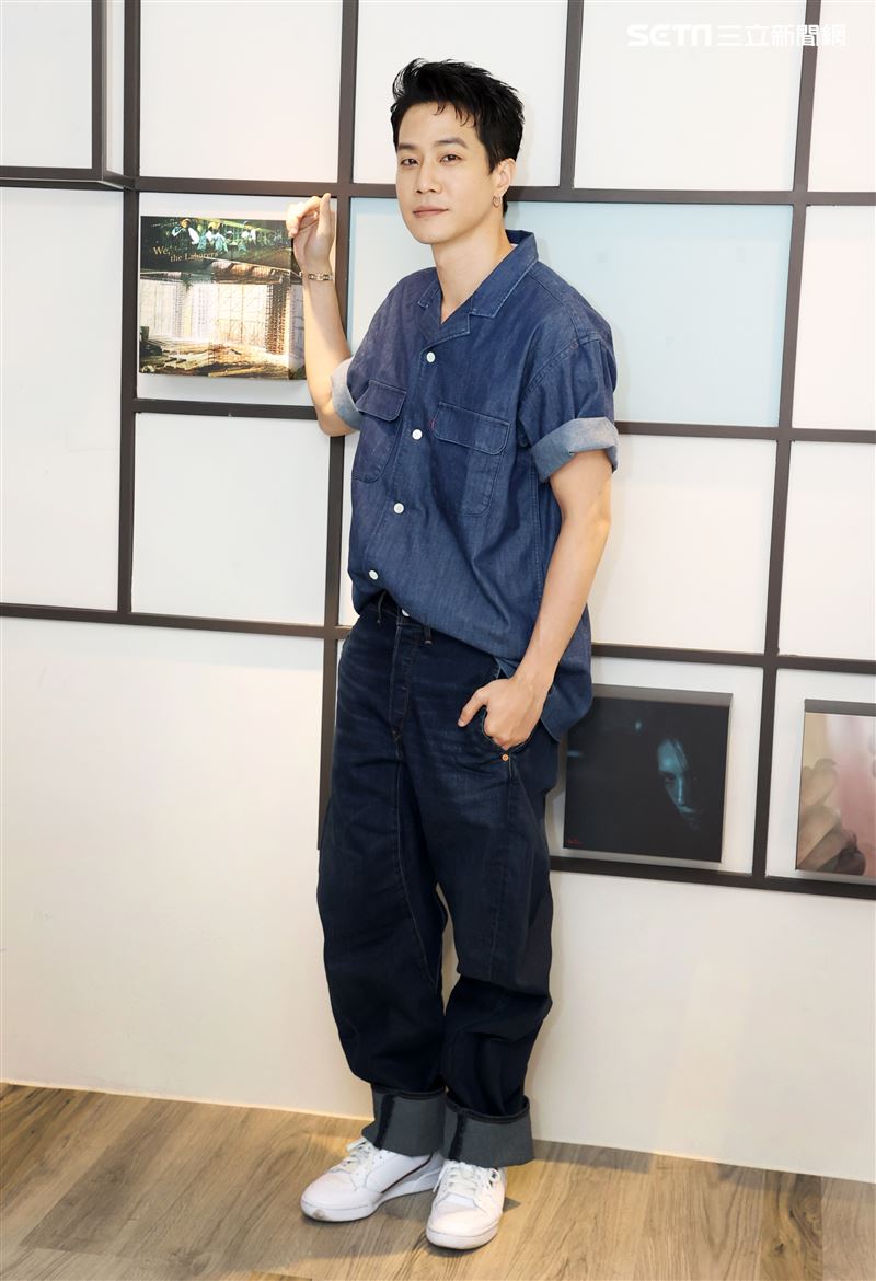 薛仕凌三立新聞網專訪。（記者邱榮吉/攝影）