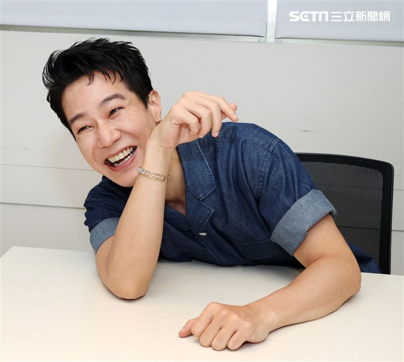 薛仕凌三立新聞網專訪。（記者邱榮吉/攝影）