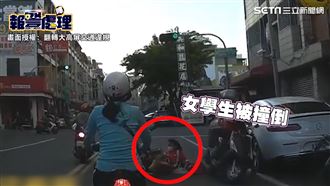 阿伯逆向撞人路人怒嗆「不要太超過」