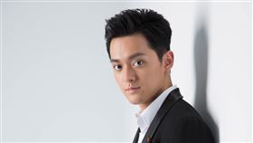 北市交樂聖風情日音樂會　曾宇謙奏響貝多芬台北市立交響樂團將於6月5日推出「樂聖風情日」音樂會，邀請剛退伍的柴可夫斯基國際小提琴大賽銀獎得主曾宇謙（圖）與樂團合作演出貝多芬作品。（北市交提供）中央社記者趙靜瑜傳真　109年5月20日