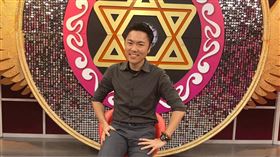 命理師李行
圖／翻攝自李行臉書