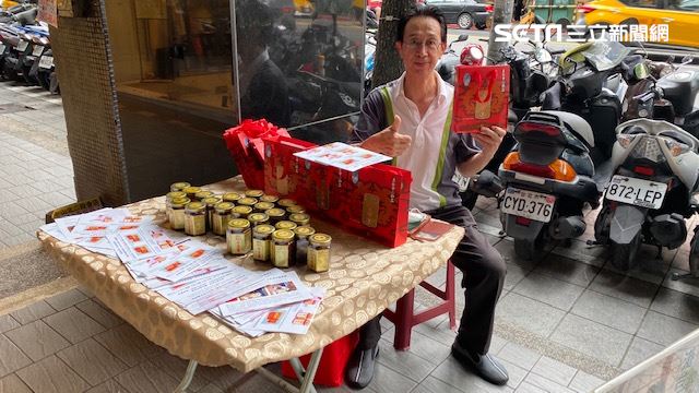 身價上億卻賣路邊攤　男星笑曝原因