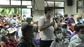 漁民反對　屏東小琉球浮動碼頭暫停施工（1）屏東縣政府要在小琉球白沙港興建浮動碼頭，遭到當地漁民反對，縣府21日召開協調會，絕大多數到場的漁民拒絕浮動碼頭建設，縣府決議暫停施工。（民眾提供）中央社記者郭芷瑄傳真　109年5月21日