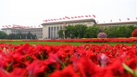 【十三屆全國人大三次會議開幕會】十三屆全國人大三次會議今天上午9時正式開幕，中國國務院總理李克強將作政府工作報告。（圖／翻攝自人民日報臉書）