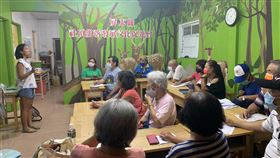 墾丁國家公園6月開放生態保護區（2）武漢肺炎疫情逐漸趨緩，墾丁國家公園管理處4月底至5月關閉的生態保護區將在6月1日開放，關閉期間生態解說員進行增能課程培訓。（里山公司提供）中央社記者郭芷瑄傳真　109年5月22日