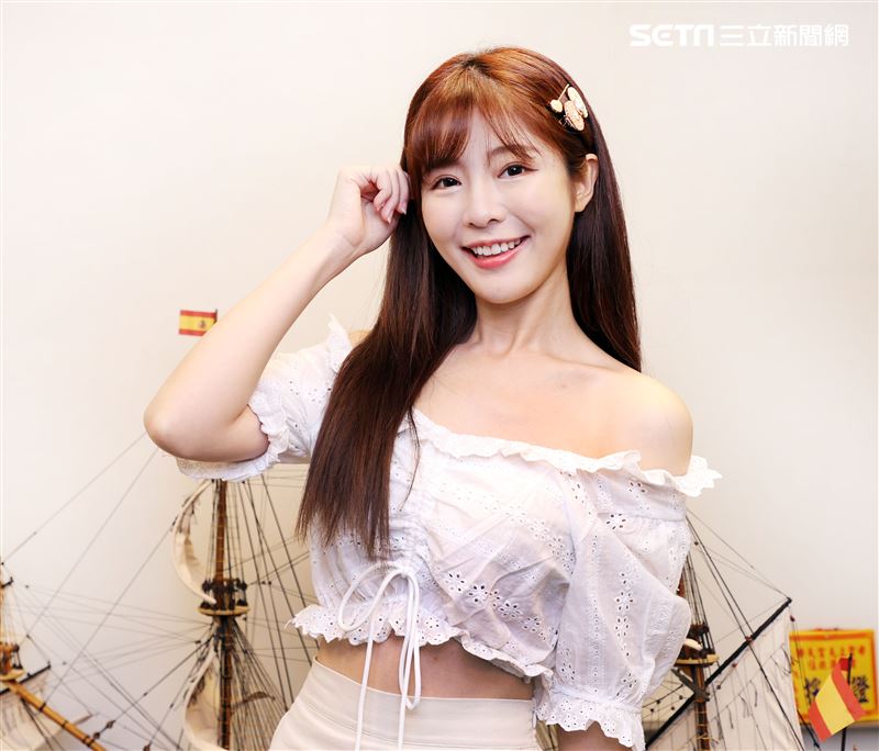 倪暄(寫真集宣傳)安安大明星。（記者邱榮吉/攝影）