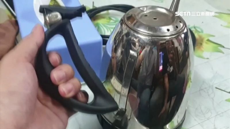 熱水壺手把分離　男慘被燙成二度灼傷
