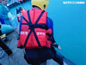 墜日月潭　搜救　夜間搜救(圖／翻攝畫面）