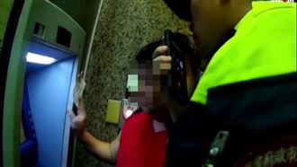 霸氣外露！警阻詐嗆詐團：回家洗洗睡