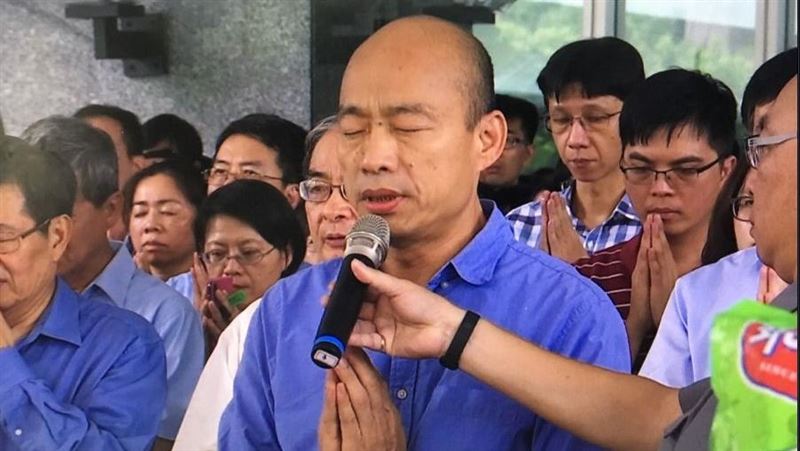 影／網球場汪洋一片…他：韓國瑜人呢