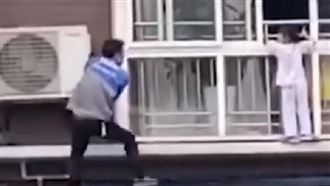 女童掛6樓窗外　他救援…爽賺一套房