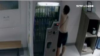 這是我的地！塗鴉婦甩女警巴掌遭壓制