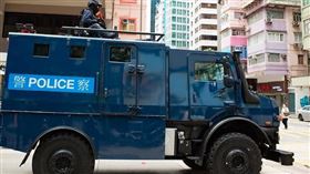 新／香港衝突升溫！「銳武裝甲車、水砲車」驚現街頭　速龍小隊進駐（圖／立場新聞）