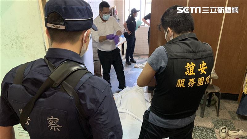 公寓住家飄惡臭　驚見他伴弟屍7日