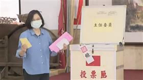 蔡英文投票