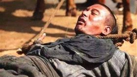 刑罰、腰斬（圖／翻攝自網路）