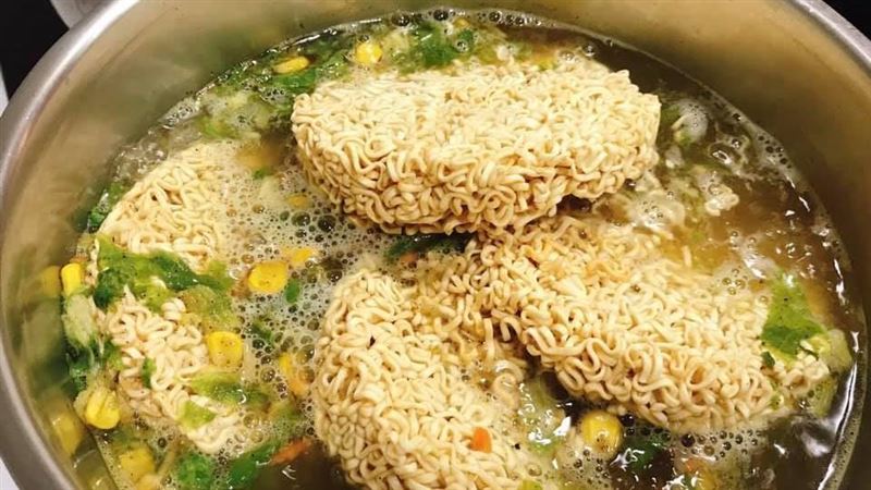 這些都暗藏油脂　泡麵這包全加超母湯