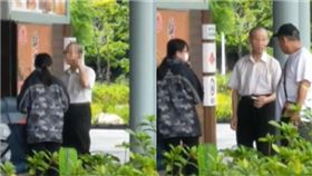 台東車站老翁行騙。（圖／翻攝自爆料公社臉書社團）