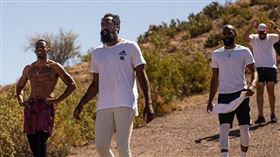 暴瘦＋亂髮　哈登「新造型」引熱議
NBA,休士頓火箭,James Harden,暴瘦,亂髮
翻攝自IG cpolk41