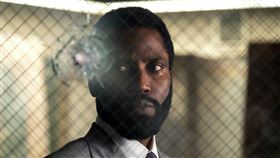 諾蘭《天能》/華納兄弟提供